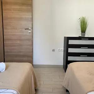  Apartament Affabilis Vip House - Top Location Right Next To The Beach - Free Parking - Sea View - Facilities And Activities Within Walking Distance - 15 Minutes From Split Airport - Buralux
